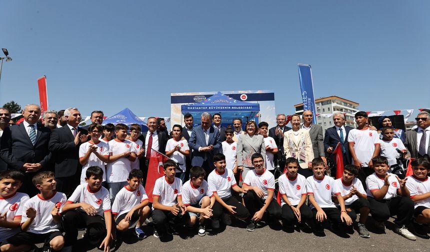Gaziantep’te öğrencilere bisiklet desteği
