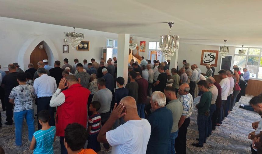 Gaziantep’te depremde yıkılan cami yeniden açıldı