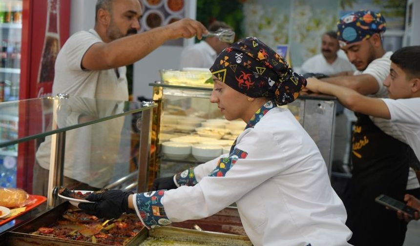Hayalinin peşinden gitti, kendi işinin patronu oldu