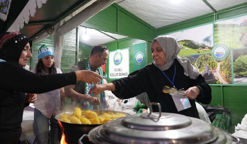 Başiskele'de hemşehri dernekleri stant kurdular