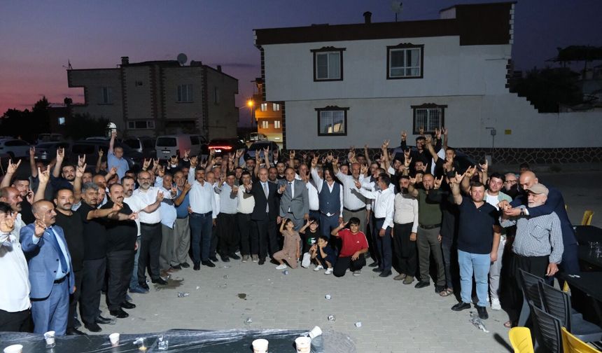 MHP Gaziantep’te yeni üyeler rozetlerini taktı