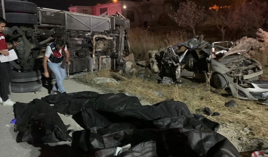 Gaziantep’te 7 kişinin öldüğü kazada kimlikler belirlendi