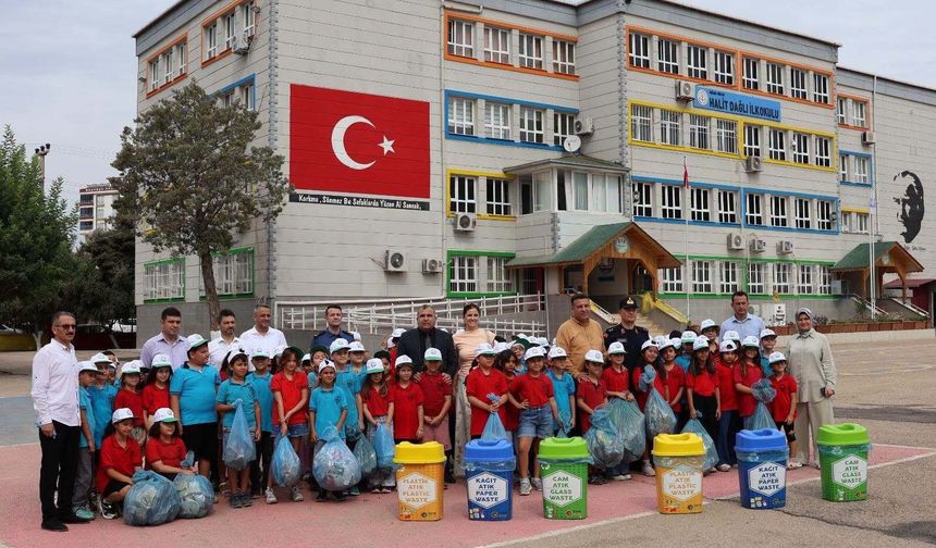 Minik öğrencilerden doğa mesajı