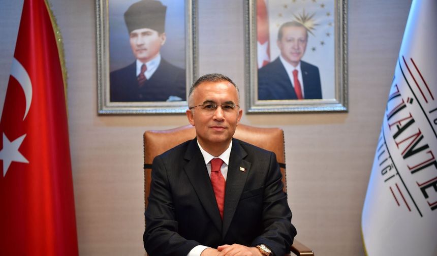 Gaziantep Valisi Çeber, Nurdağı ve İslahiye'de TOKİ konutlarını inceledi