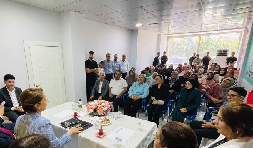 Derya Bakbak, Türkiye Yüzyılı Buluşmaları için Diyarbakır’da