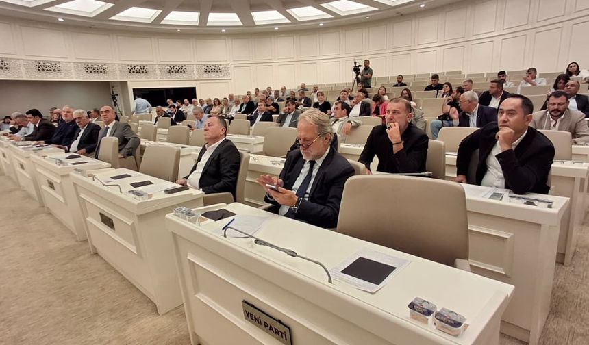 Meclis toplantısında petrol tartışması