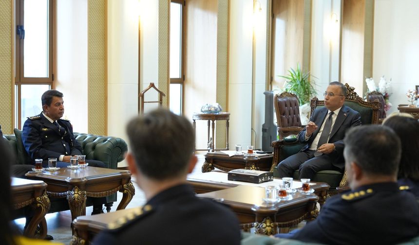 Gaziantep’te emniyet müdürleri yeni rütbelerini aldı