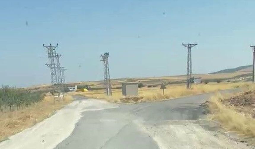 Bozuk köy yoluna vatandaşlardan tepki