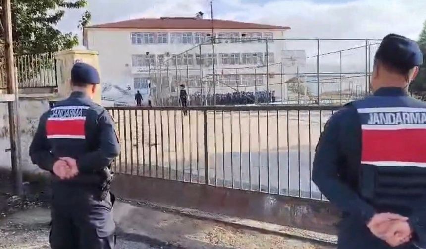 Gaziantep’te okul çevrelerinde jandarmadan sıkı denetim