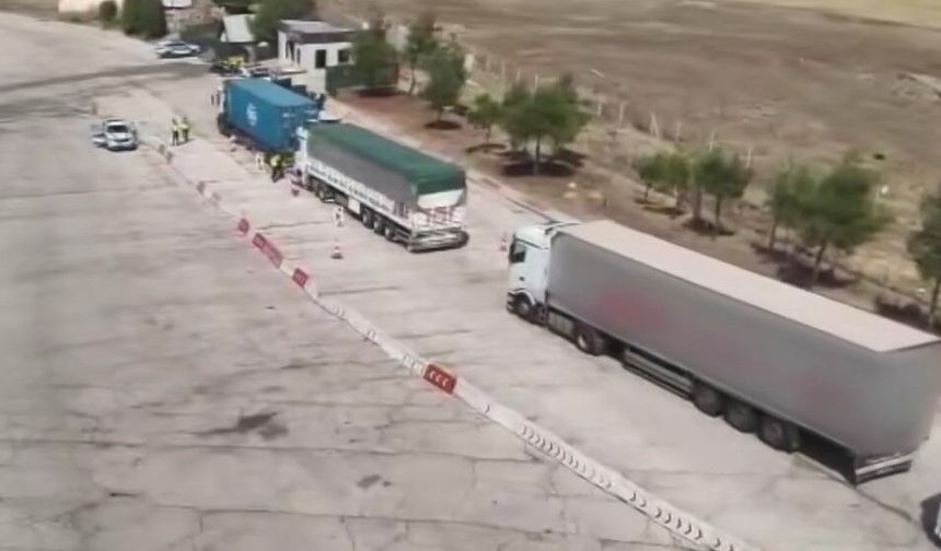 Gaziantep’te otoyolda kurallara uymayan sürücülere ceza yağdı