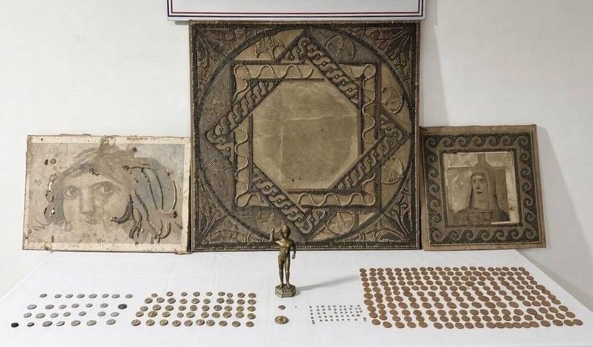 Gaziantep’te yüzlerce sahte eser ele geçirildi