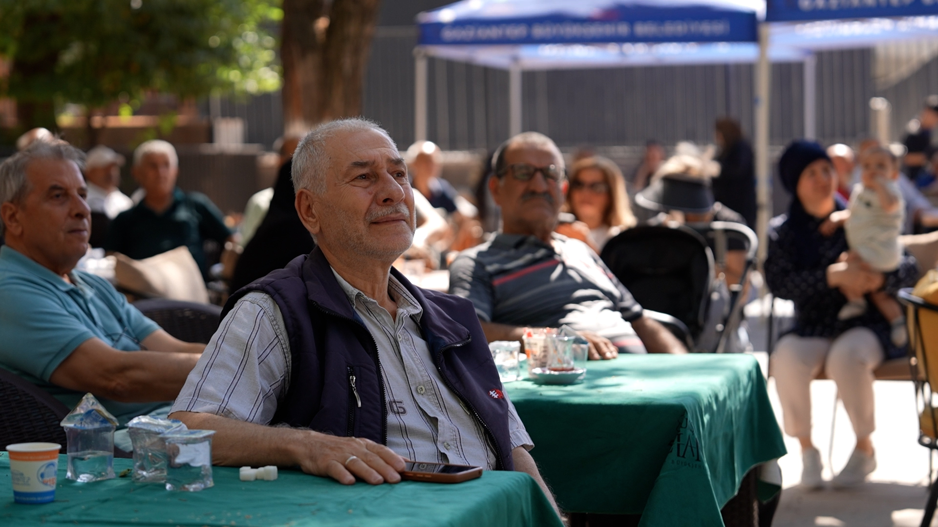 Emekli̇ler Lokali̇ (2)