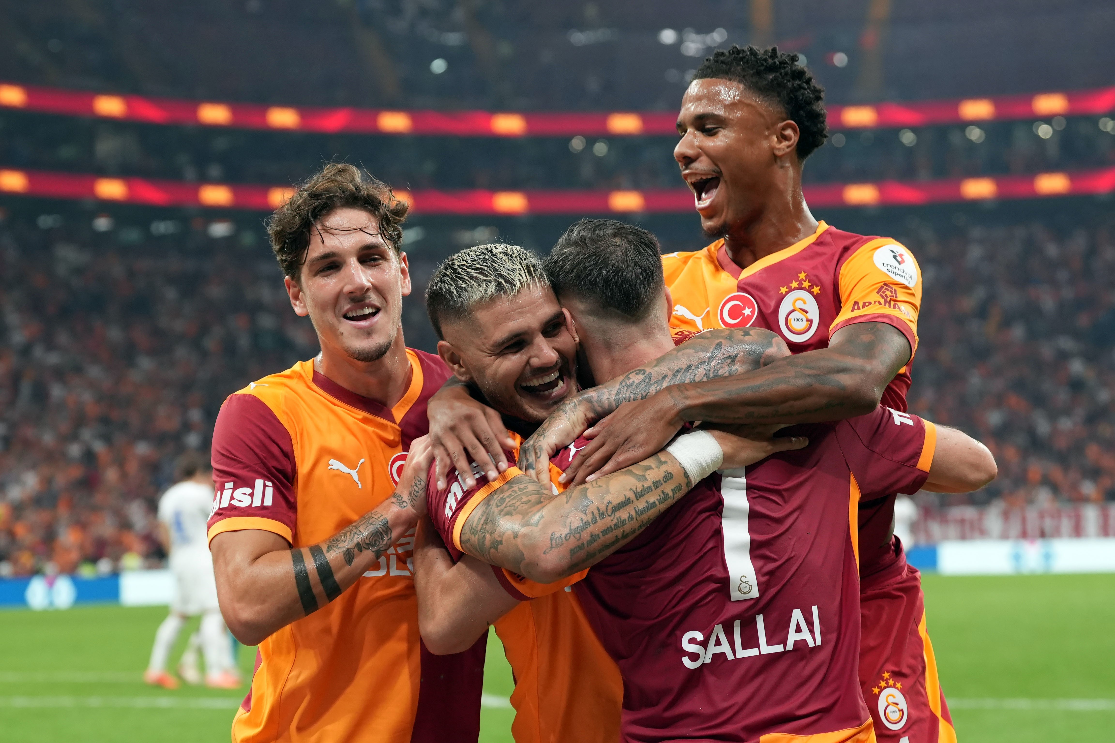 Galatasaray, Süper Lig'de 4'Te 4 Yaptı