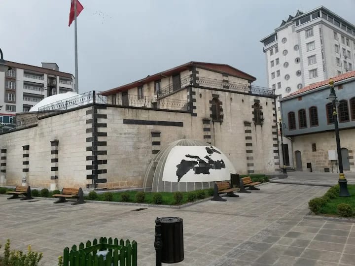 Whatsapp Image 2025 11 19 At 23.23.37 (3)