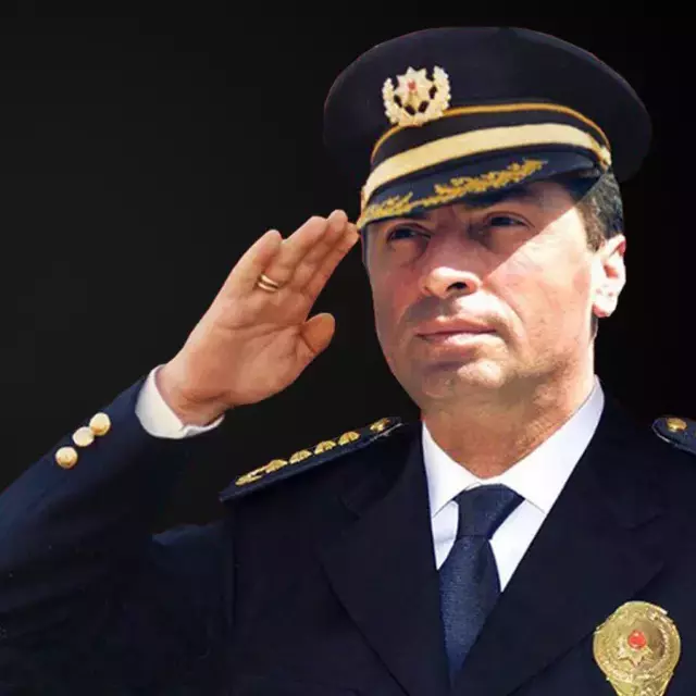 Diyarbakir Da Sehit Edilen Emniyet Muduru Ali 18297027 399 M