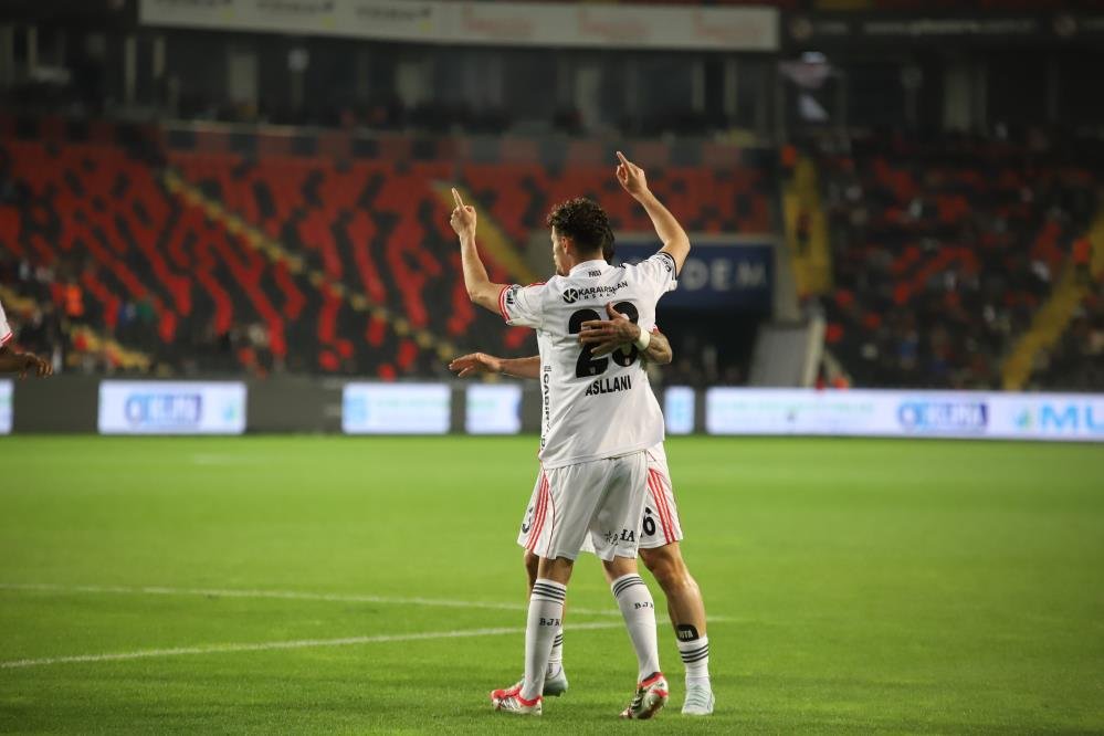 Beşiktaş 234