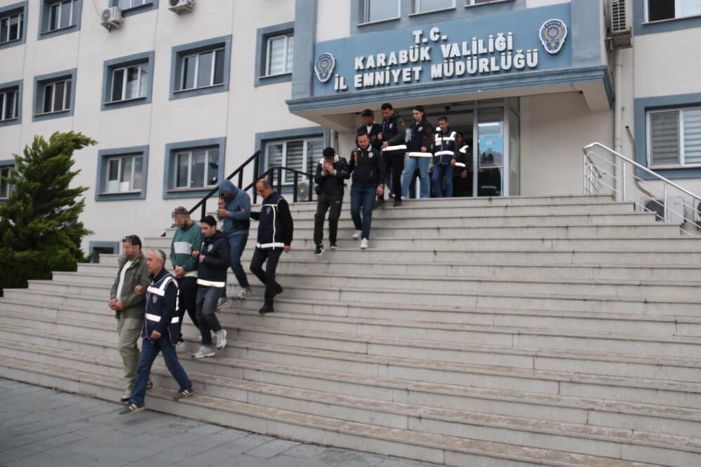 Dolandırıcılık 2