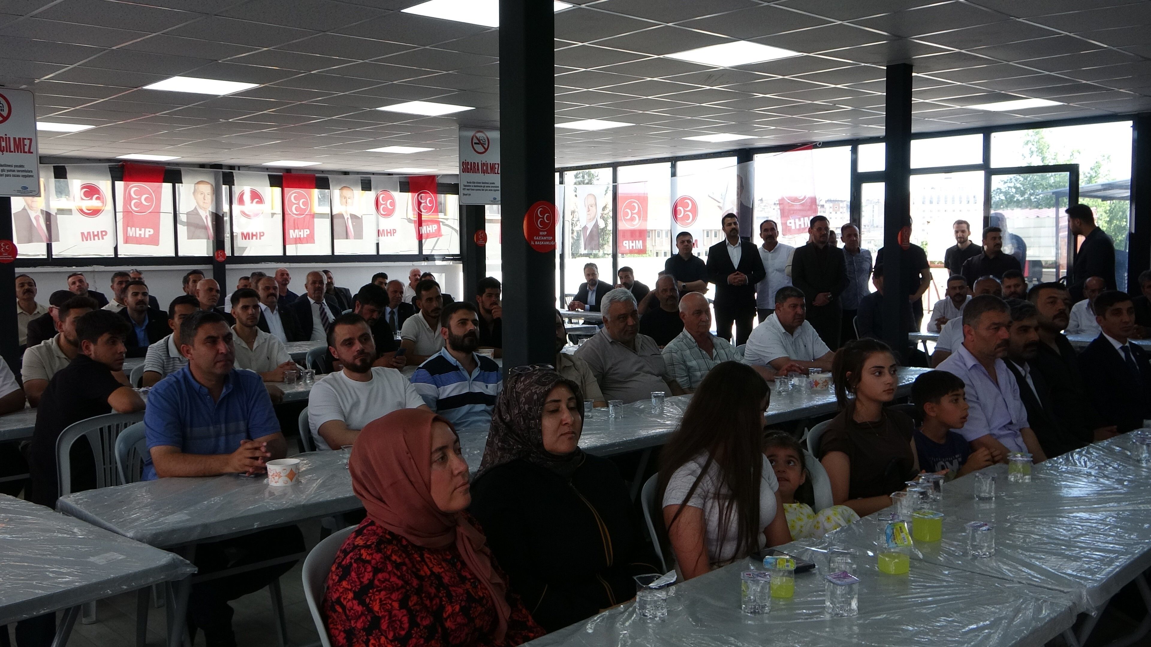 Gaziantep'te Siyasi Gün 300 Kişi Mhp'ye Geçti (2)