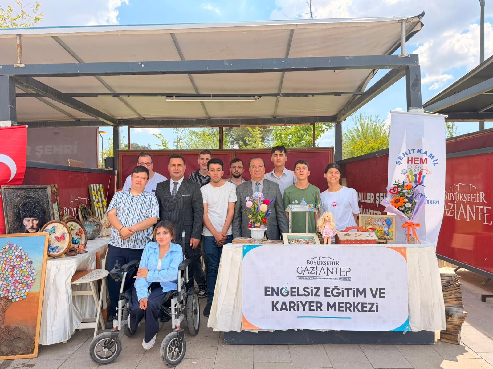 Hayat Boyu Öğrenme Festi̇vali̇ Ve Şenli̇kleri̇ne Anlamli Katilim