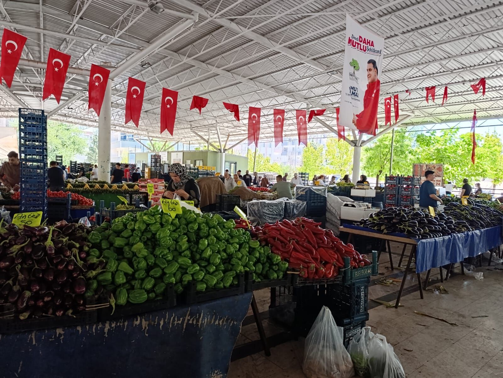 Evdeki Hesap Pazara Uymadı. Vatandaş Da Dertli Esnaf Da (6)-1