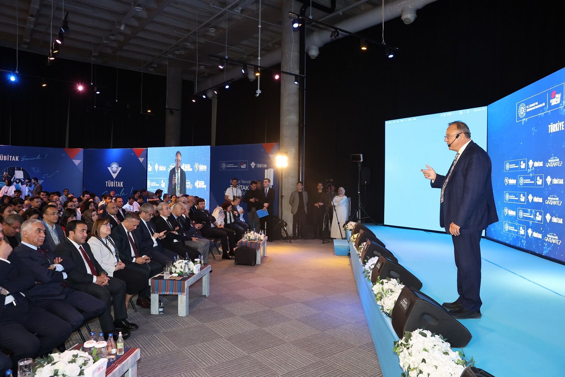 Gazi̇antep Büyükşehi̇r Ev Sahi̇pli̇ği̇nde 5’İnci̇ Türki̇ye Bi̇li̇m Ve Teknoloji̇ Merkezleri̇ Zi̇rvesi̇ Düzenlendi̇ (1)
