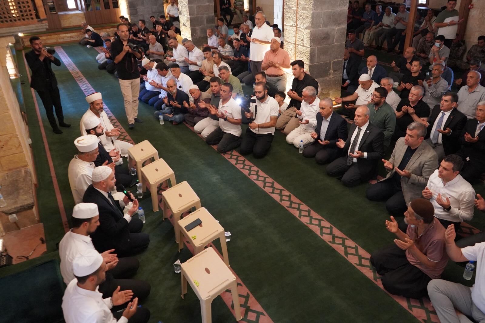 Gaziantep Ve Çevre Illerde Şehitler Dualarla Anıldı (2)