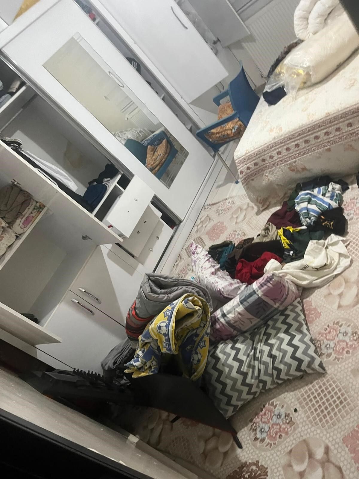 Gaziantep'te Bir Ailenin Tatilde Olduğu Sırada Bir Eve Giren 2 Şüpheli, Yaklaşık 1 Kilo Altını Çalarak Kayıplara Karıştı (1)