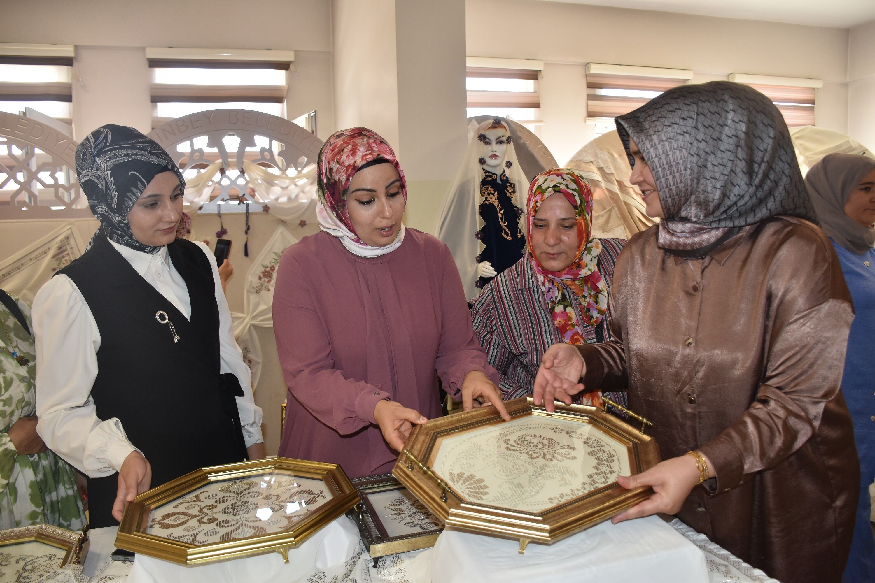 Gaziantep’te Kadınlar El Emeğini Kazanca Dönüştürüyor (3)