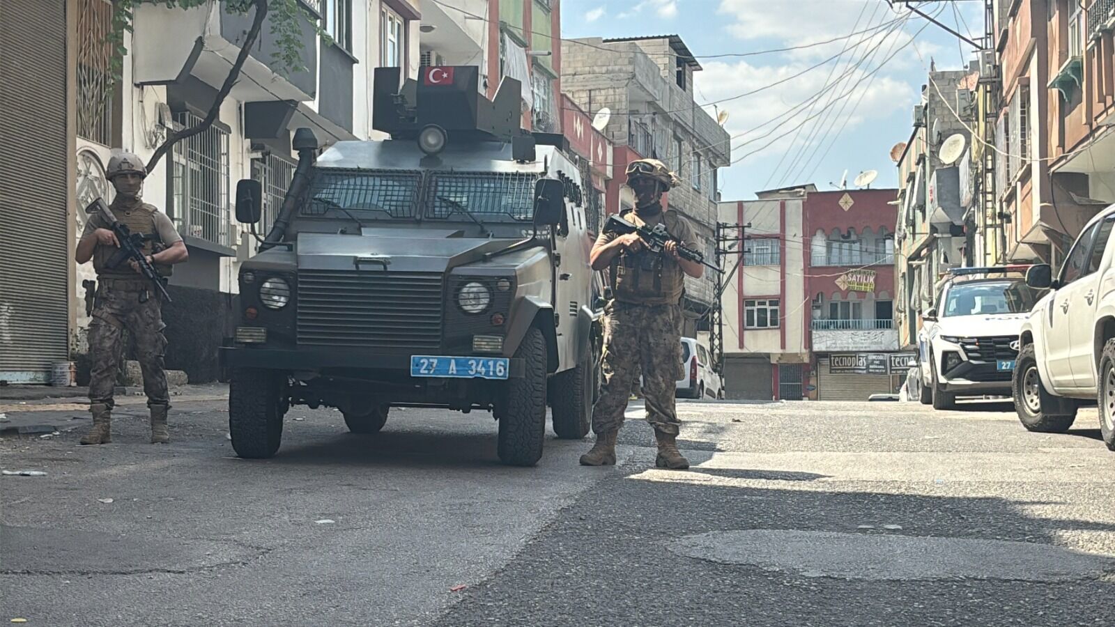 Gözaltı (2)