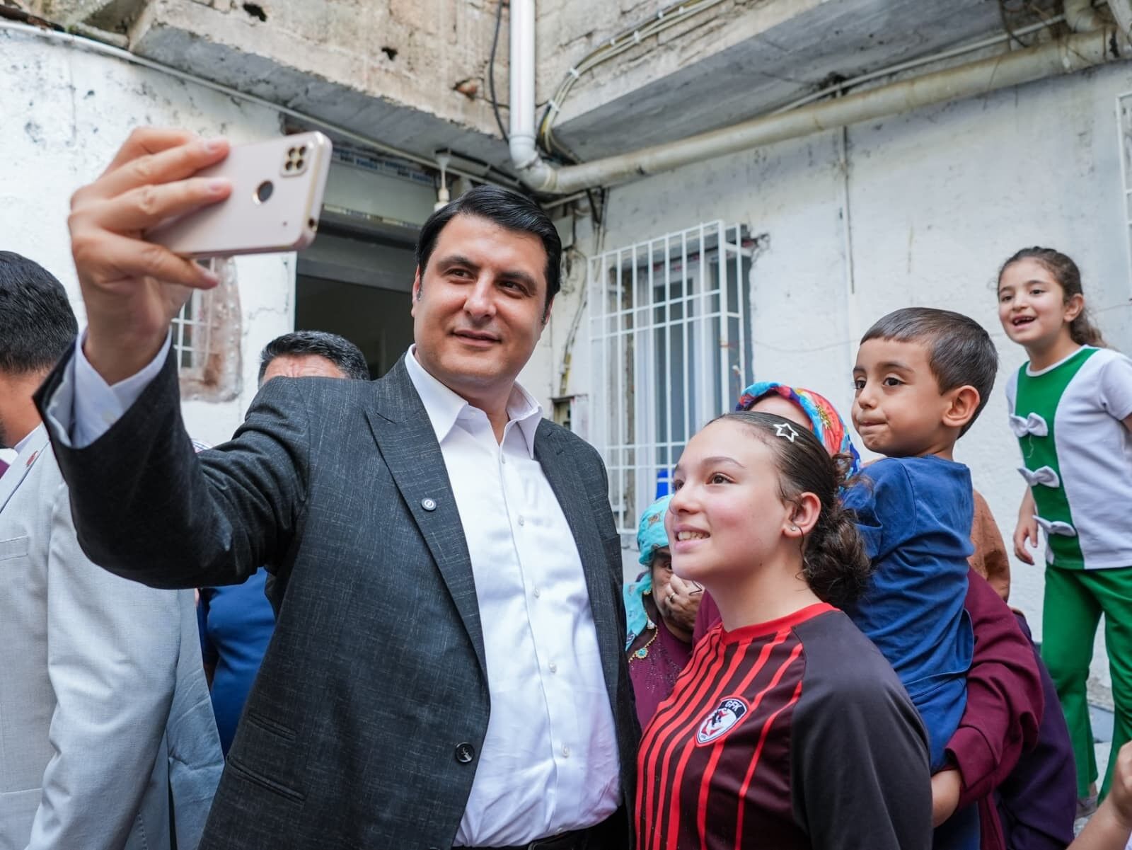 Yılmaz, Daha Yaşanabilir Mahalleler Için Çalışmaya Devam Edeceğiz (1)