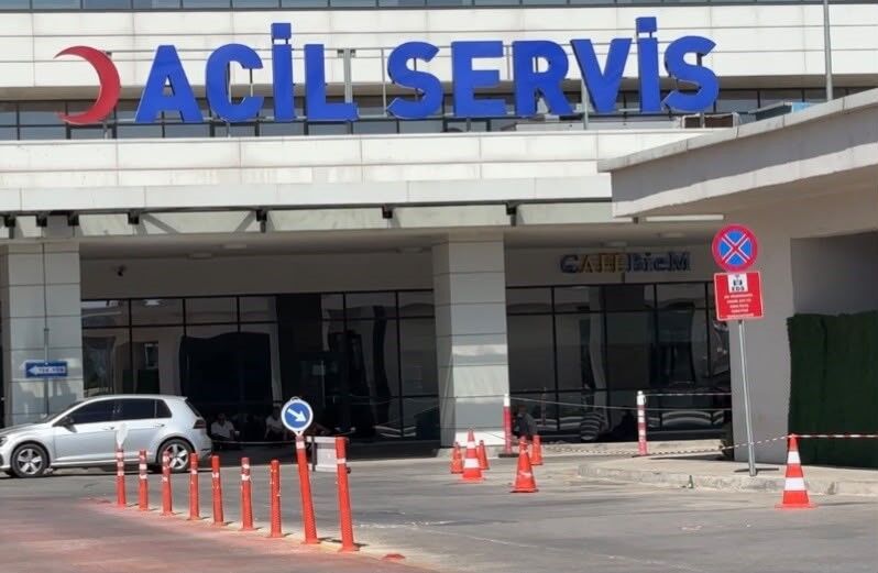 Gaziantep'in Oğuzeli Ilçesi Sazgın Mahallesi'nde Meydana Gelen Olayda, Kuyu Temizliği Yaparken Elektrik Akımına Kapılan 17 Yaşındaki Genç Işçi Hayatını Kaybetti (2)