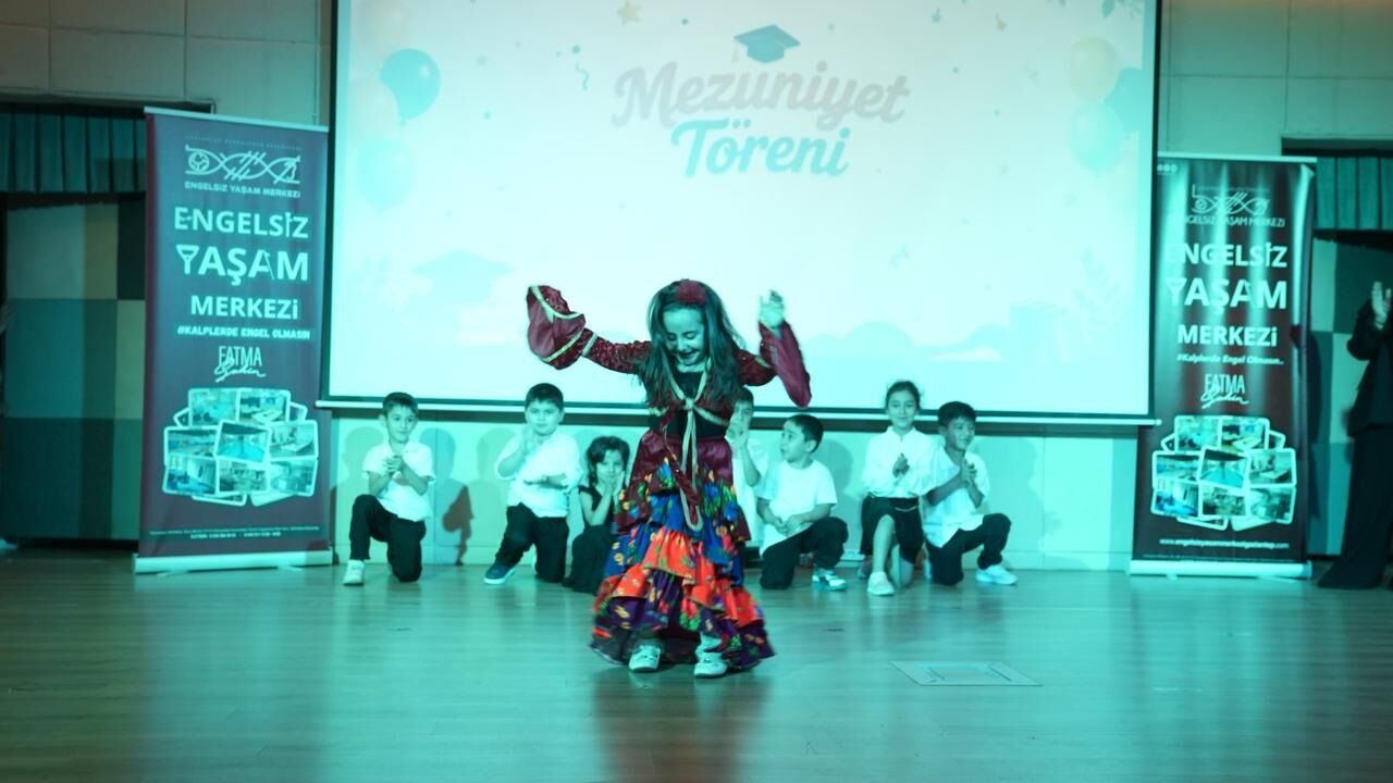 Gaziantep'te Minik Öğrenciler Kep Atarak Mezun Oldu (5)