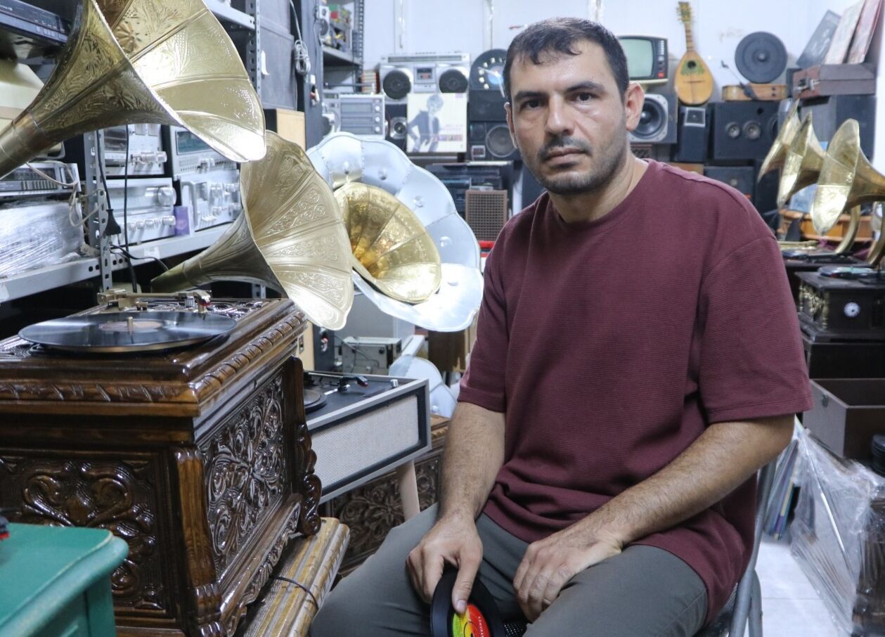 Gramofonların Asırlık Tarihini Yaşatıyor (3)