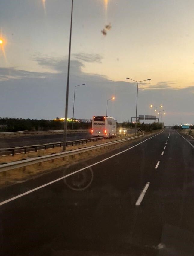 Şanlıurfa Gaziantep Otoyolu'nda Korkutan Görüntü (2)