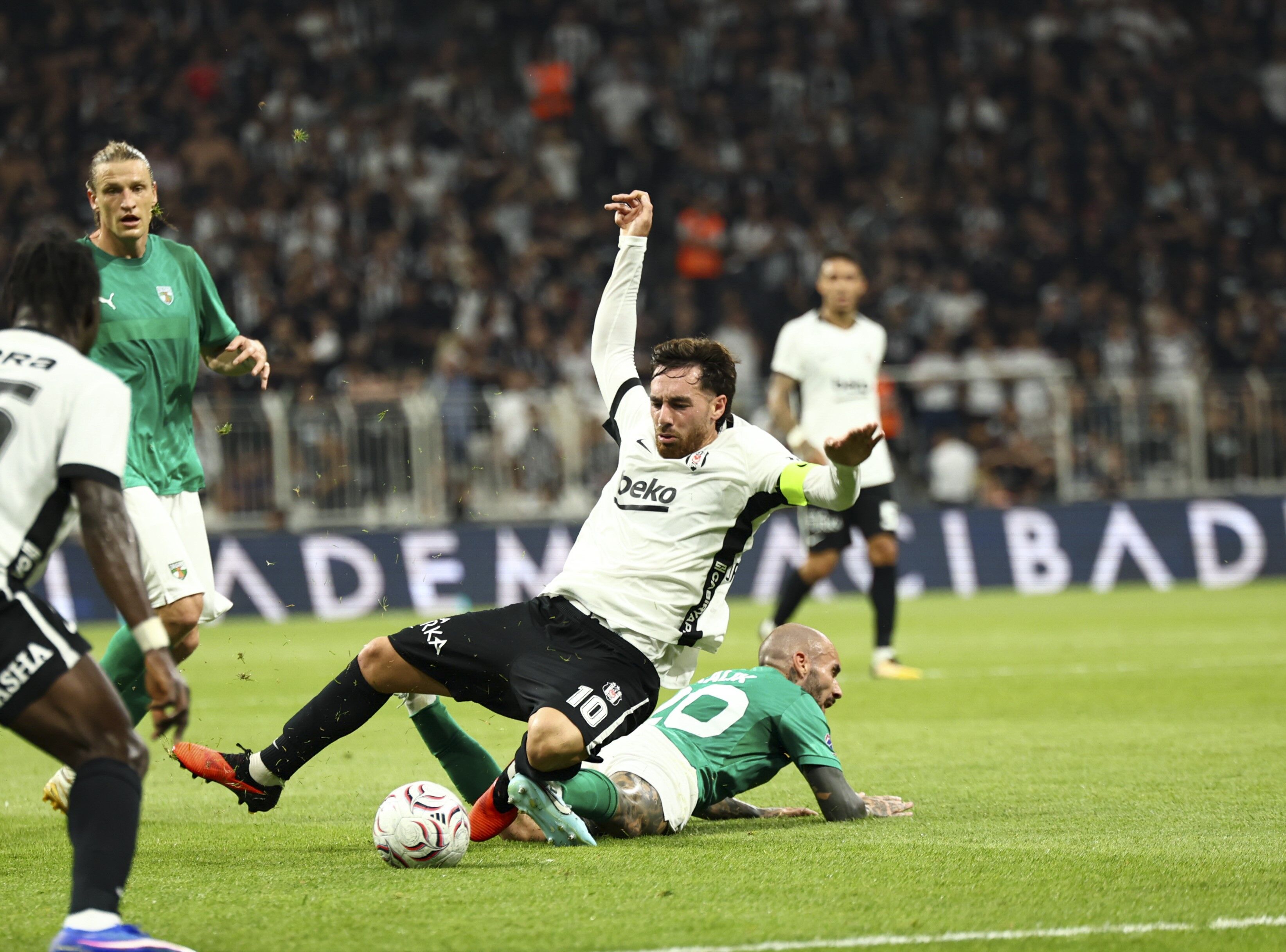 Uefa (8)
