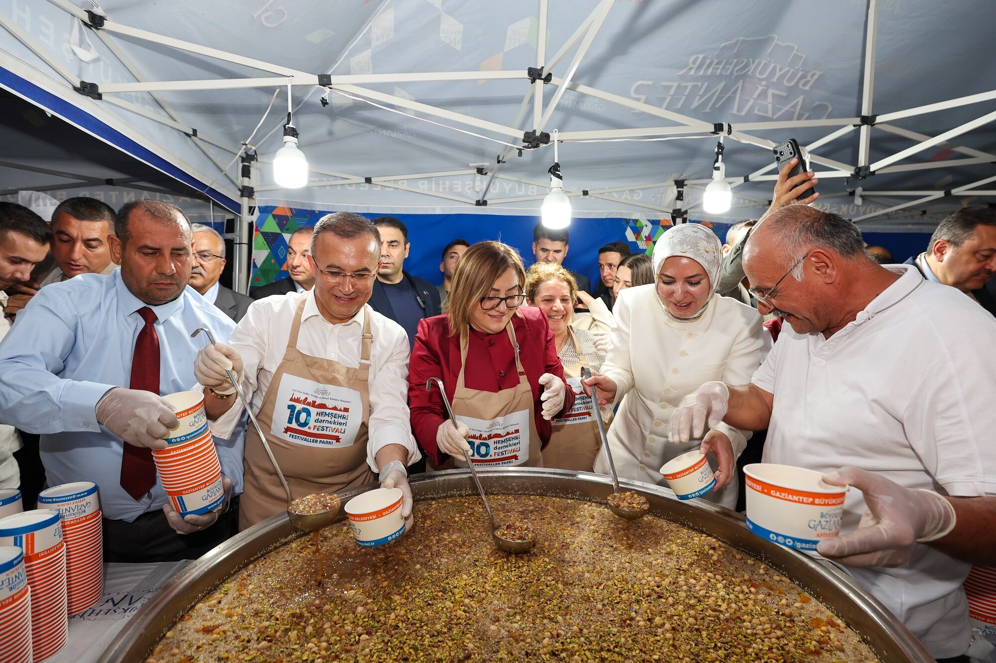 Yaklaşik 160 Bi̇n Ki̇şi̇ Hemşehri̇ Dernekleri̇ Festi̇vali̇’nde Buluştu (7)