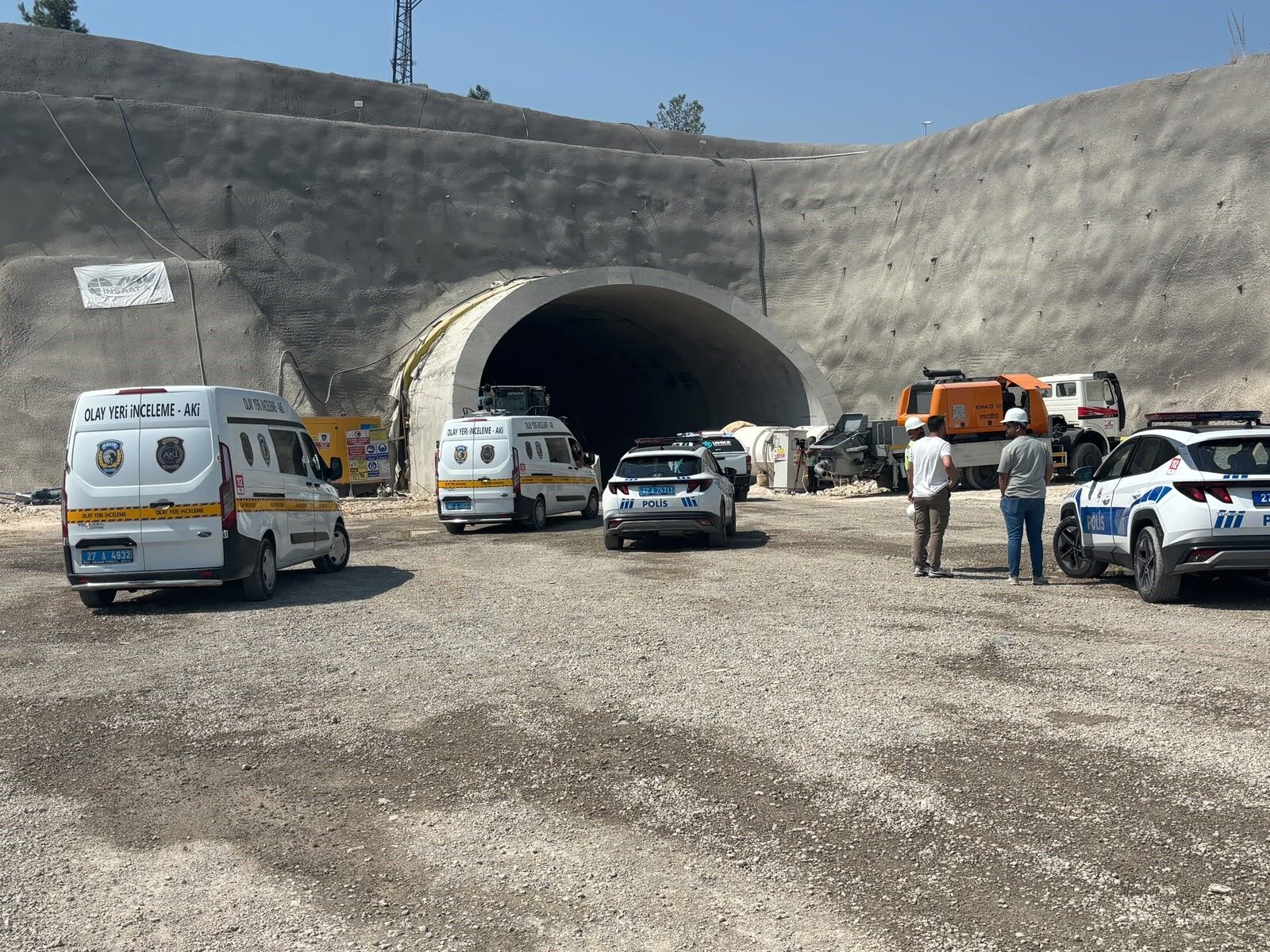 Dülük Tünelinde Çalışan Işçiler (1)