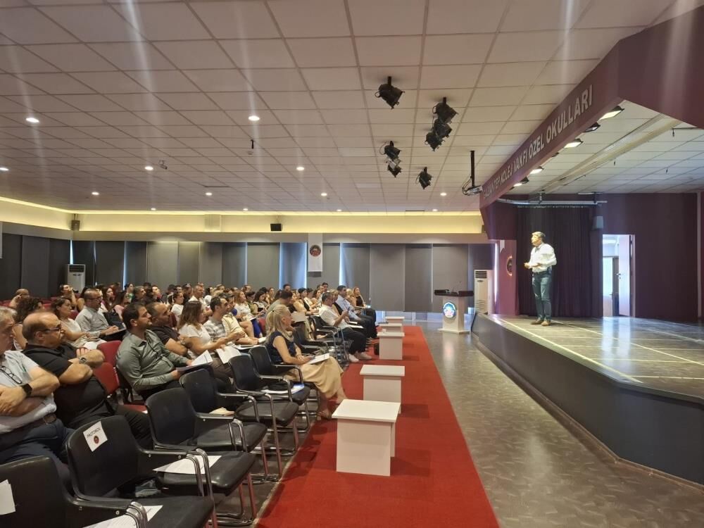 Eği̇ti̇m Semi̇ner (6)