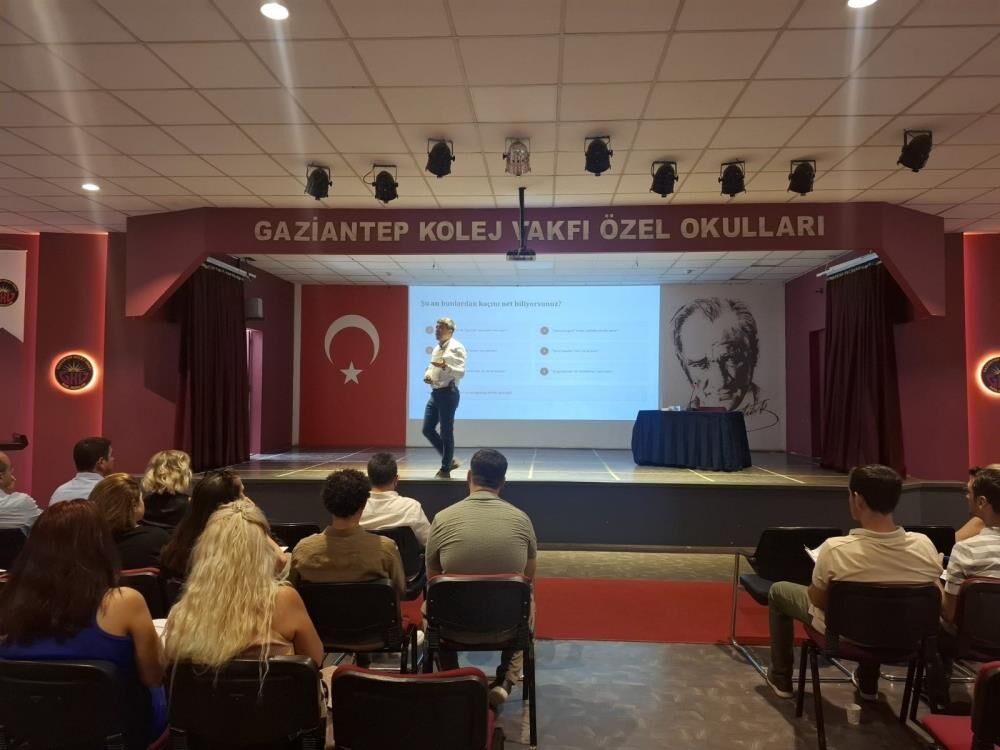 Eği̇ti̇m Semi̇ner (7)