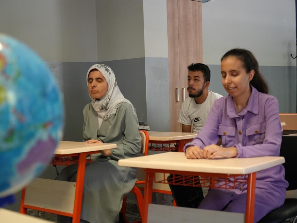 Görme Engelli Kardeşler (6)