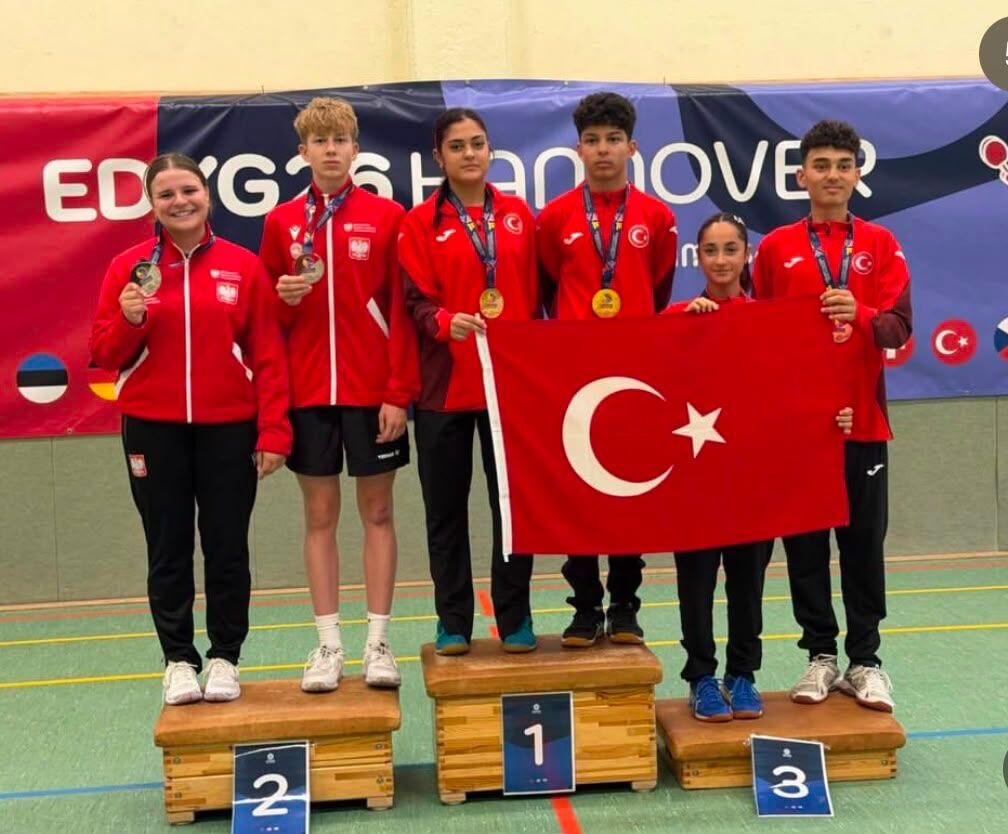 Şampiyon (3)-1