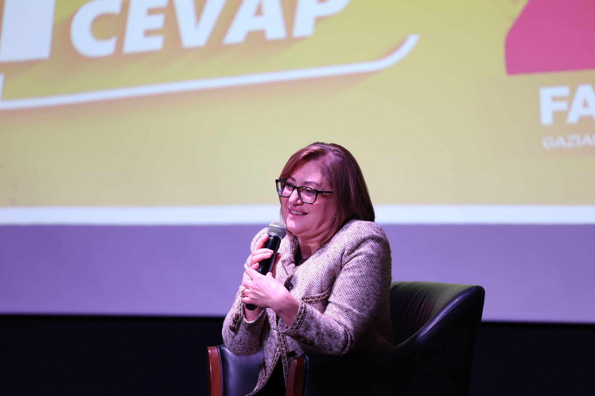 Fatma Şahin süreyi aştı, gençlere gezi müjdesi verdi